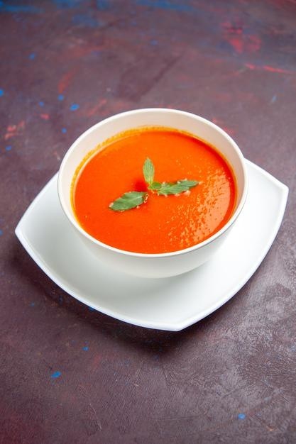 Soupe de tomates froide à la thaï