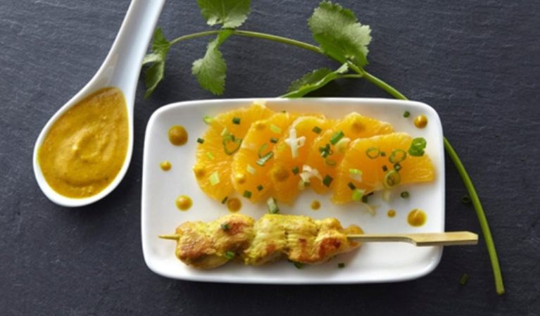 Carpaccio d'orange et sauce miel-curry de Madras